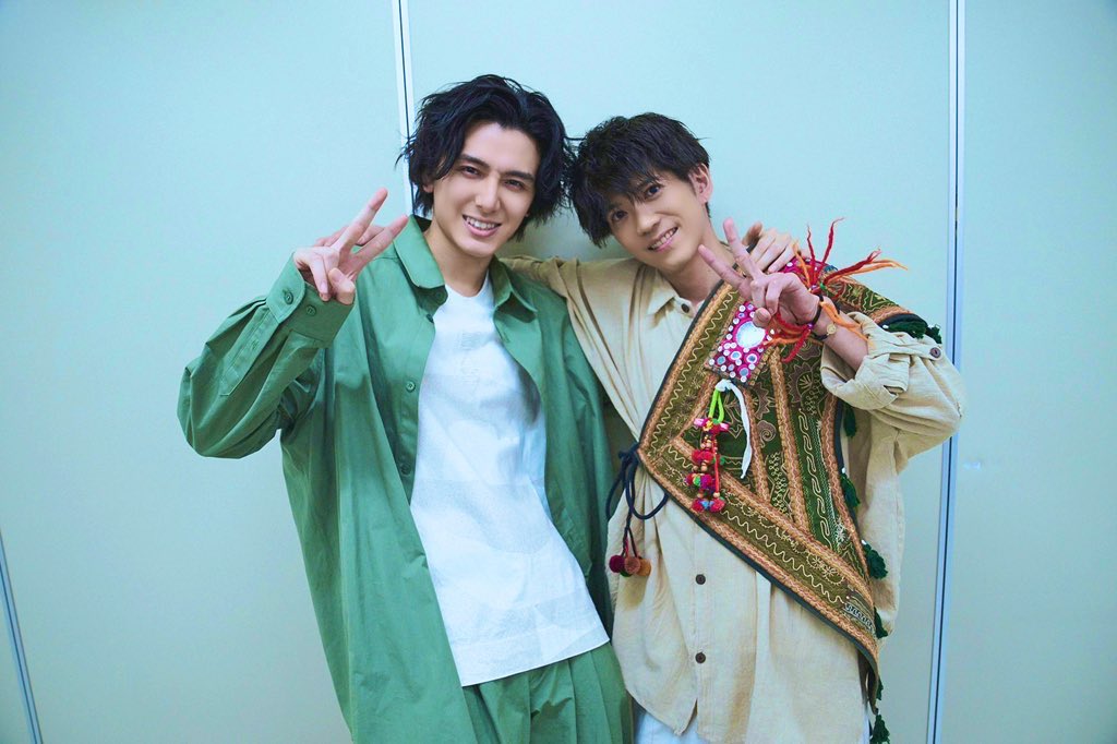 autribe_tk's tweet photo. 皆様、Fujii Kaze "HELP EVER ARENA TOUR"DVD &amp; Blu-ray
もう観ていただけましたでしょうか？？
こちらは今まさに鑑賞中でございます‼️
1曲1曲全てが心に沁みてきます。
何だろうこの気持ち。。
ずーっと観ていたい。

#藤井風
#FujiiKaze 
#HEAT
#HELPEVERARENATOUR https://t.co/sF4AMHl9yc