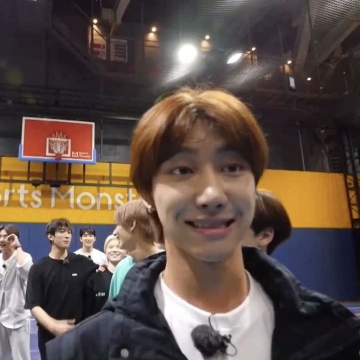 random minghao (@randomminghao) on Twitter photo 