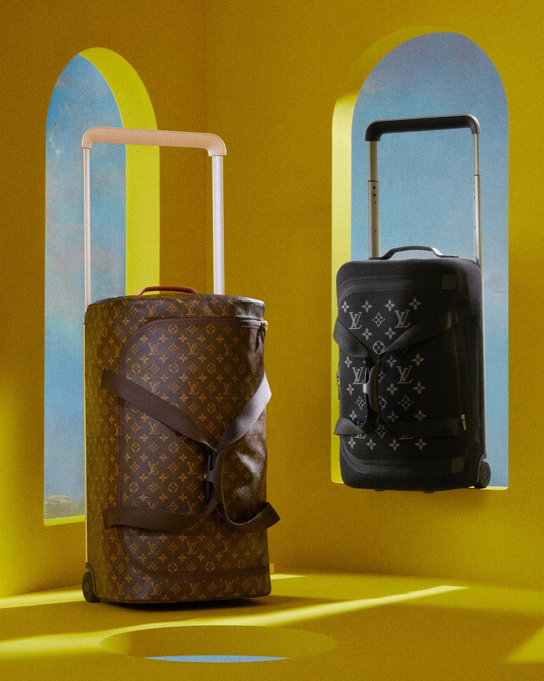 Louis Vuitton on X: The ultimate travel experience. Created in partnership  with designer Marc Newson, the Horizon Soft has a silhouette that exudes  casual elegance. Discover both sizes of the #LouisVuitton luggage