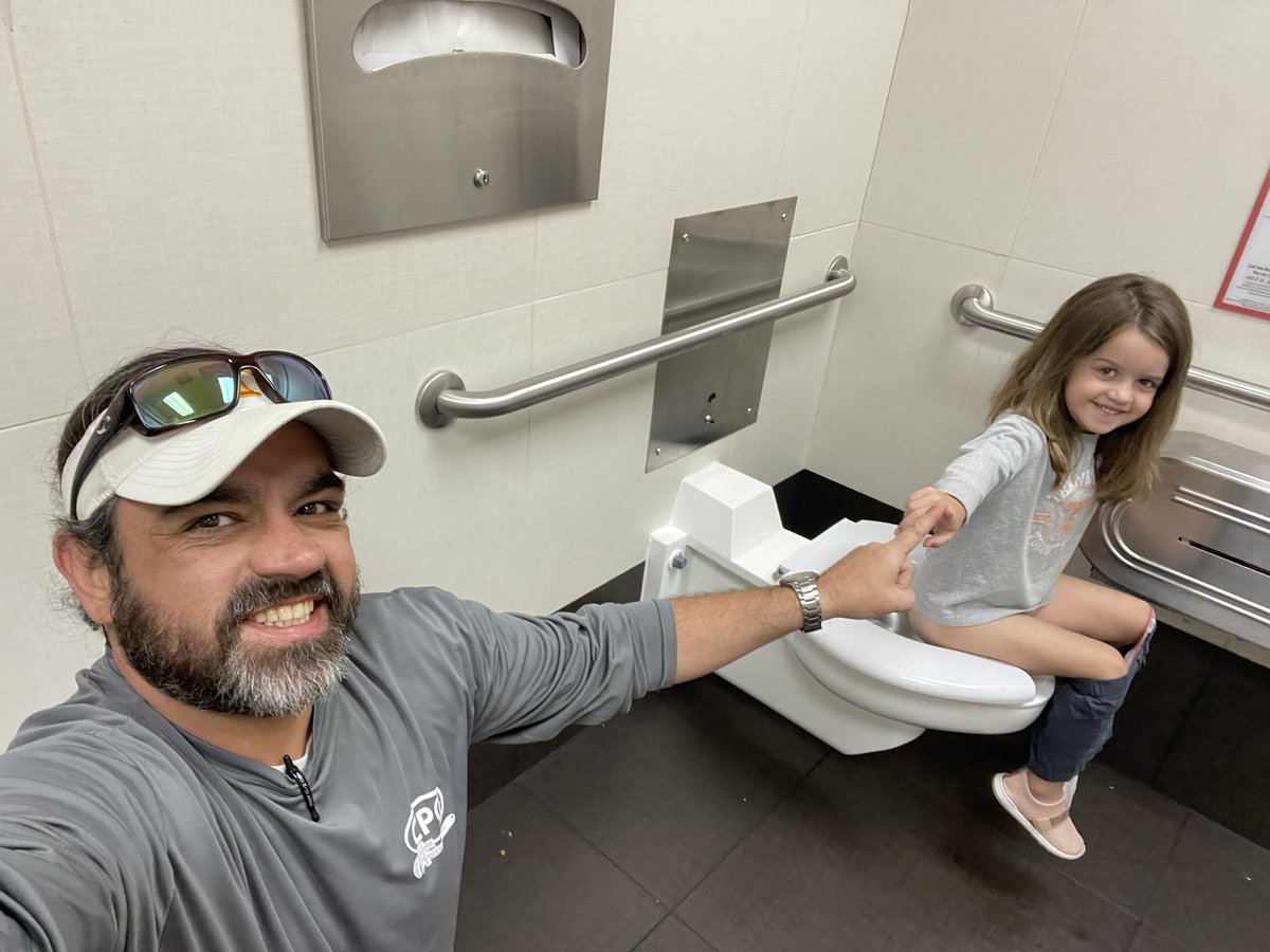 Davo8839's tweet photo. Well TSA popped ME this time. Iz squeaked past….THIS TIME😂
#lannistercannister #traditions #mylittlecub #naplesbound https://t.co/Qh9sbM15qh