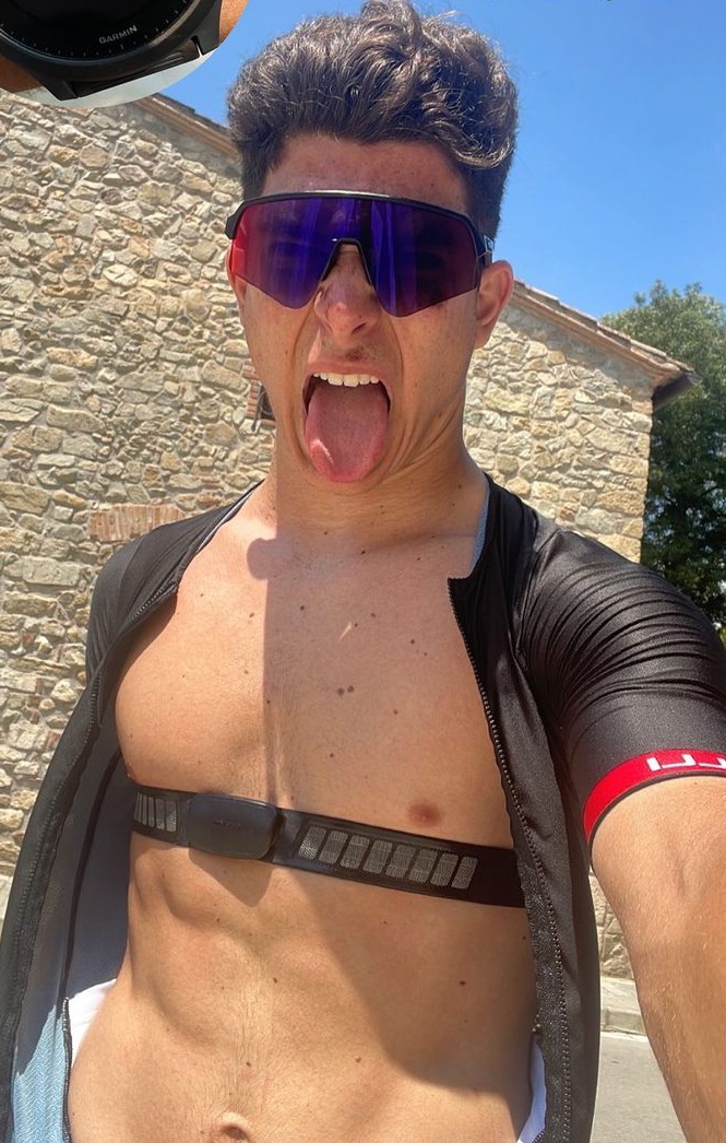 HotRacingDriver's tweet photo. #CarlosTatay #hotracingdriver #shirtless #abs #sixpack #bulge #CT99 https://t.co/Y185kXfF4E