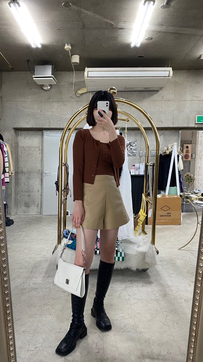 close.💕
本日もご来店ありがとうございました🍨
スタッフおすすめコーデご紹介です🪄