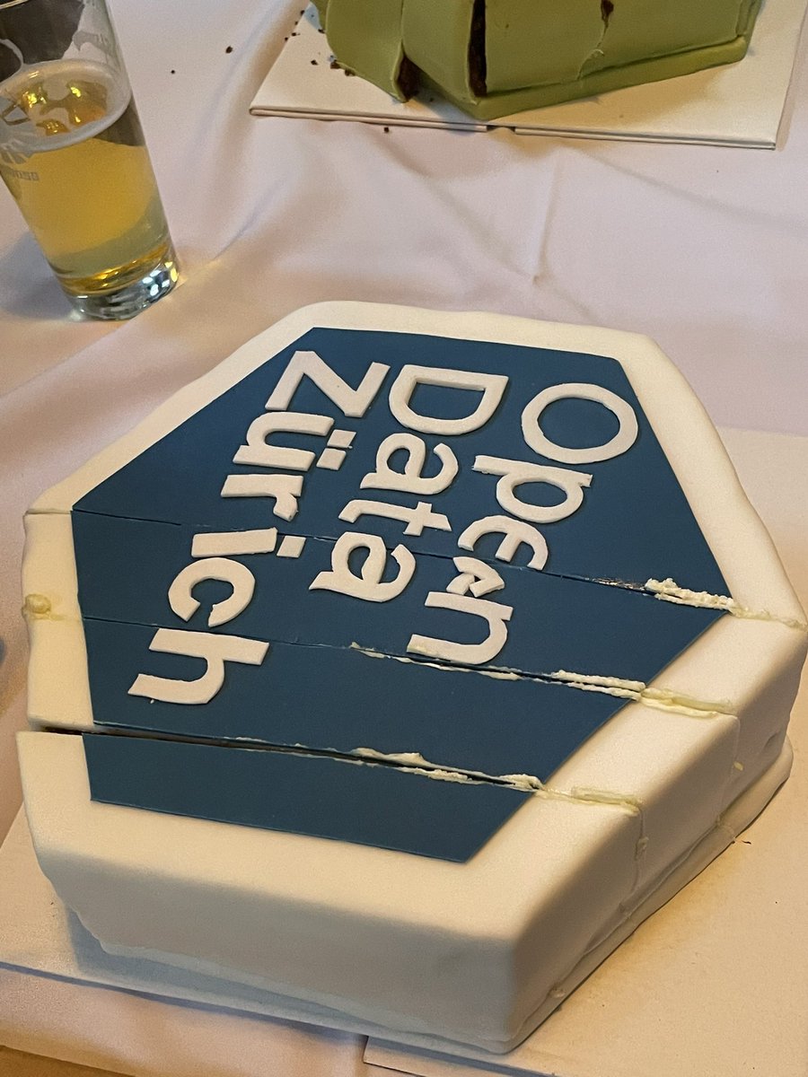 bergis's tweet photo. @OpenDataZurich @opendatabeerCH https://t.co/FEJ1O63Cav