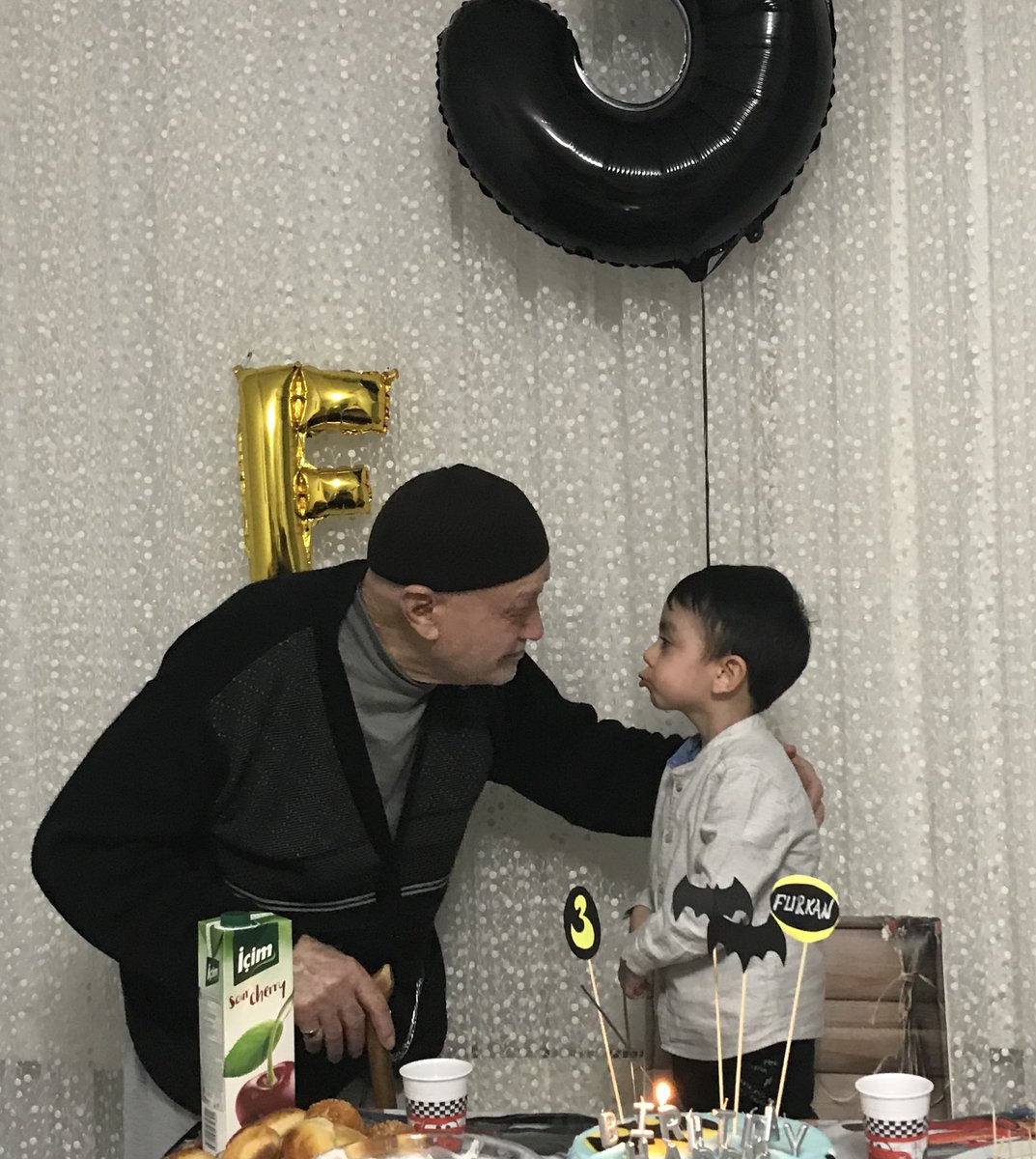 ichbinfatos's tweet photo. çok... https://t.co/vJDzbw7YS4