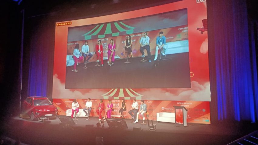 La primera mesa redonda de #FOA2022 Circus ha comenzado dando paso a un debate sobre #livestreamShopping 🛒
marketingdirecto.com/marketing-gene…