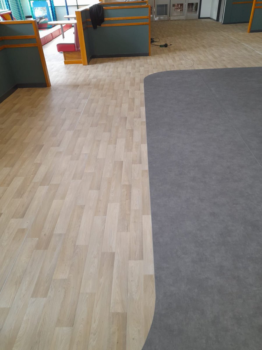AnewLtd's tweet image. Play centre in Doncaster - rip up @MultiHirePower, screeded using @ARDEXUKFlooring NA, floor is @GerflorUK which is stuck in @FBallUK F44 #flooring #floor #floorlayers #playcentre #ripup #screed #fball #ardex #trusttheyellowbucket