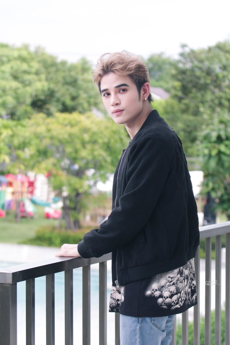 niing_jaoka's tweet photo. ต่อด้วยเซตที่สอง มีริมสระแล้วก็ต้องมีริมระเบียง 😆😆😆
#เบนซ์จิรโรจน์ #benzji
#SuperBenzCenter
@Superbenzcenter
#GreenNeighborMarket
#PropertyPerfect https://t.co/EEt16IFm3M