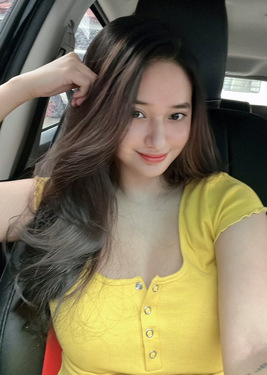 nicholeannbarot's tweet photo. Hello 💛 https://t.co/WMekjmLFdj