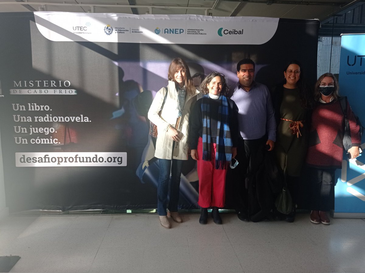 Ayer lunes la Dirección de Políticas lingüísticas de <a href="/ANEP_Uruguay/">ANEP</a> participó del lanzamiento de Misterios del Cabo Frío en inglés junto a <a href="/InglesCes/">Inspección de Inglés de la DGES 🇺🇾</a> <a href="/CeibalEnIngles/">Ceibal en Inglés</a> <a href="/GuilleLockhart/">Guillermo Lockhart</a> Excelente actividad e involucramiento de los niños de Fray Bentos. @RobertSilva1971