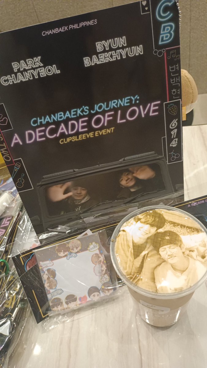 chanbaekfantasy's tweet photo. Shipping them #614ever . Thanks @chanbaekph for keeping the fire and lights burning! 🔥💡 👬

#614everWithChanBaek
#CBJourneyADecadeofLove https://t.co/X7n19AGOMa