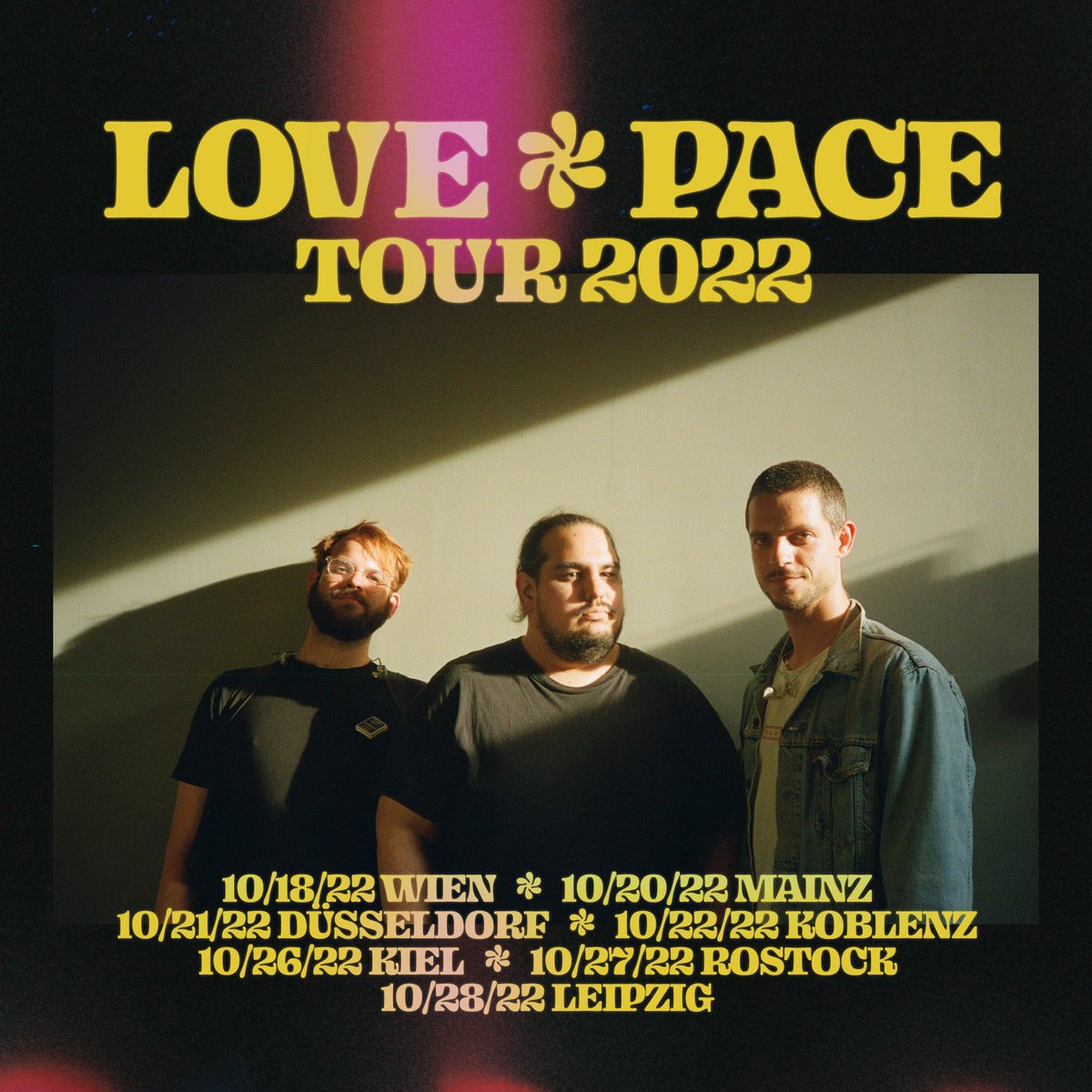 Fewjar's tweet photo. LOVE &amp; PACE TOUR 2022

https://t.co/kIySWghaPY

(Tickets für Düsseldorf kommen etwas später online) https://t.co/eu0PwXdJjU