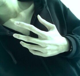 angelic2thin tweet picture
