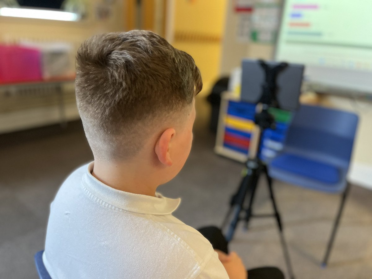 OnlineBehave's tweet photo. Great to be back @St_StephensMAT working with the year 5 #digitalambassadors. It’s #onlinesafety #filmmaking again - this time how to be good digital citizens based on the @ChildrensComm #digital5aday  @dogduckcat #safeguarding https://t.co/wn21M72IAn