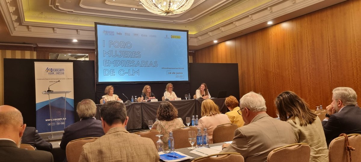 Luc_Pozo's tweet photo. Seguimos fomentando la #igualdad,  empresarial gracias #IForoEmpresariasCECAM, iniciativa de @_CECAM, @gobjccm con la participación de grandes #empresarias de #CLM, @bonillamotor, @extin, @quiles. https://t.co/rI0Vqeij6b