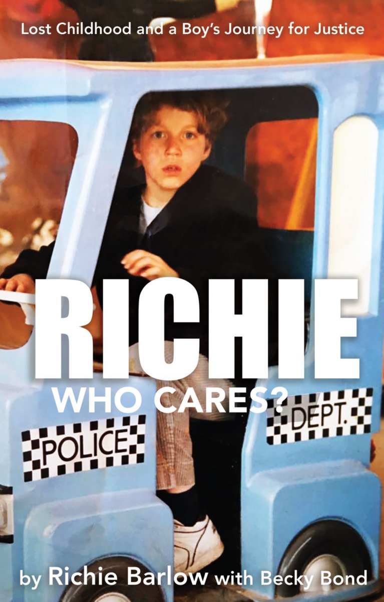 philiphowardbks's tweet photo. Astonishing interview with @The_DogWalker on @BBCLeeds with the superb #GayleLofthouse. Richie's amazing story out this week @ScratchShedPub @bond_beckybond Reserve your signed copy here 📚👍 https://t.co/CvPRbCvz9L
