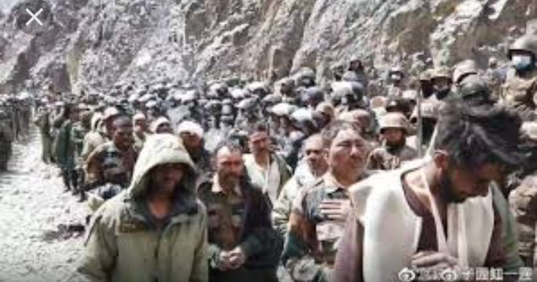 Zohi786's tweet photo. @Speedwarrior5 @Amazingvol @HamzaRe67406909 @Sayan_Dasss @ICC @TeN Ohhhh bhai Bhai Rok 🖐

2020 main Indian Army ne 4000+ Surrounded kiya Tha China Ko Ye Pics and video 2021 ko Jari ki gai thi PLA ki Taraf se Iski Video bhi hai Defence Minister inko Wapis Laya tha K Dobara Ladakh Main Nhi jayein gy.. 😂😂lol Media Par nhi Dikhaya gaya https://t.co/9CGfCqTFcs