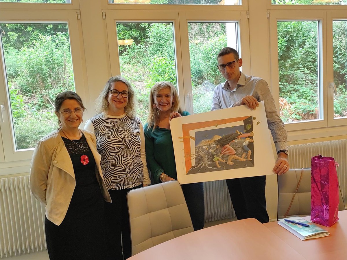 LRibeaupierre's tweet photo. Erasmus+: Mmes Alermán et Betancor du CEF de Lanzarote sont venues au lycée Ribeaupierre de Ribeauvillé. Au programme :cours d'espagnol et d'histoire, réunion de concertation avec: Mr Kempf, proviseur , Mme Andrades, professeure et Mme Vially Perrine, coordinatrice  mobilité." https://t.co/iZ3ICZXeN8