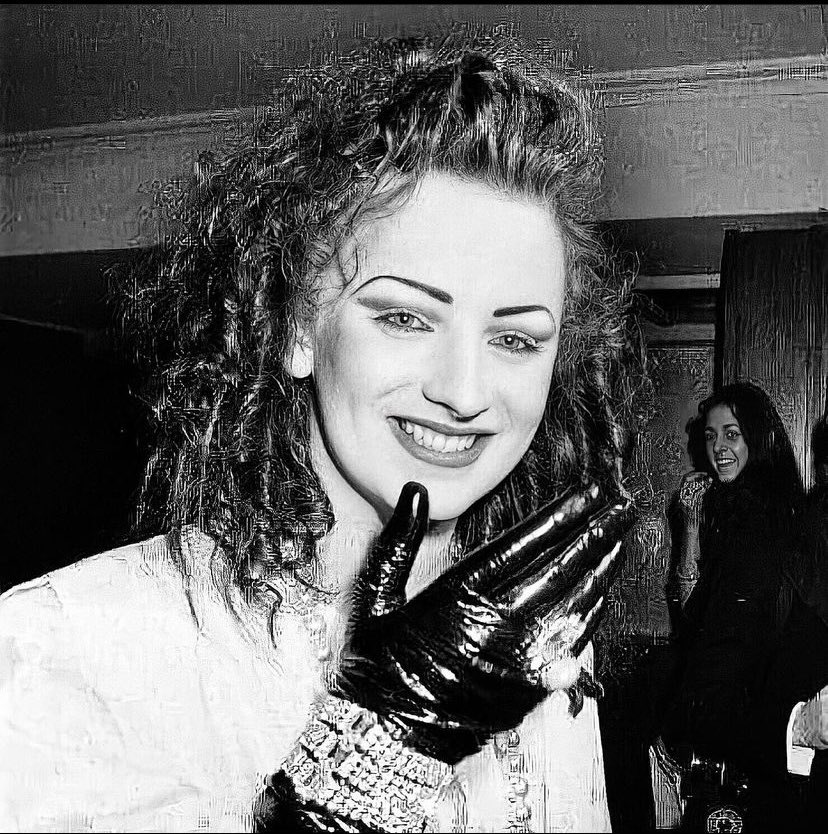 BG_Quotes_'s tweet photo. Happy Birthday @BoyGeorge!❤

"The most political thing you can do is be yourself."

#June14
#BoyGeorge
#HappyBirthdayBoyGeorge https://t.co/7IL75TRwAu