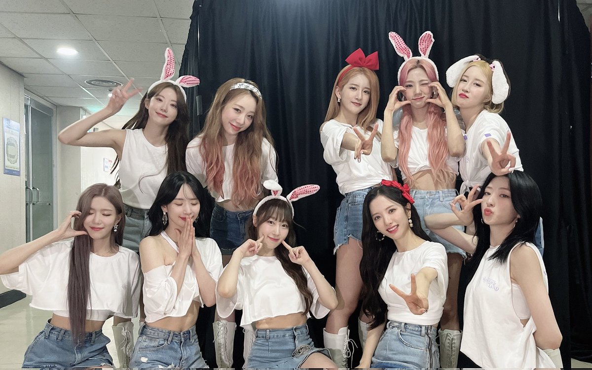 withWJSN's tweet photo. 📈📢 #SEQUENCE HASHTAGS DAY 1 START
➡️ Reply the official post with tags
➡️ Include at least 10 characters when replying
➡️ Please spread
#SEQUENCE_CONCEPT1
#우주시퀀스_컨셉사진1
#WJSN #우주소녀 @WJSN_Cosmic https://t.co/SNYjy16JXF