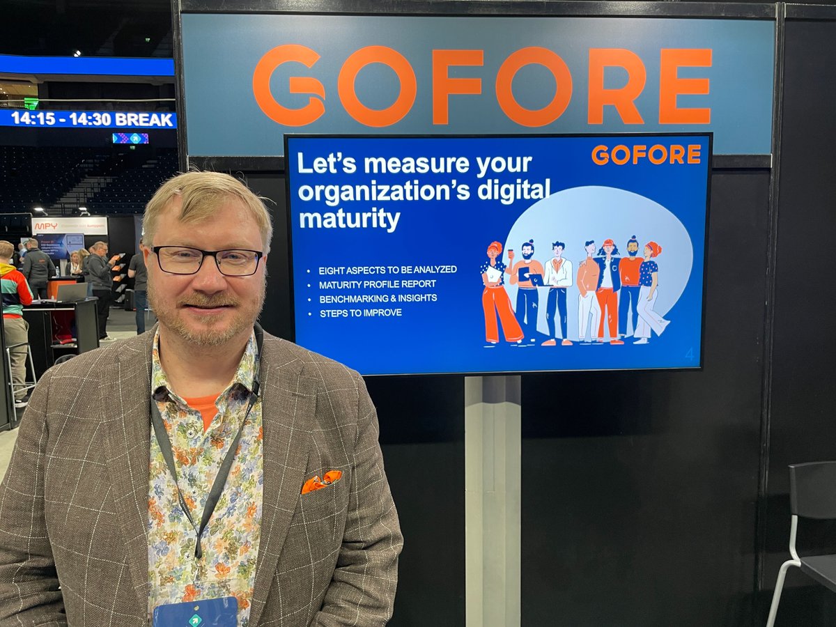 GoforeGroup's tweet photo. It's getting busier at Gofore stand at the Tampere Smart City Week Expo at @nokiaarena_
At 14.30 our @PepiTakala is on stage telling how cities can serve 100 different family types. Come check it out!
#DigitalSociety #TSCW22 https://t.co/UhWx3CPOMu