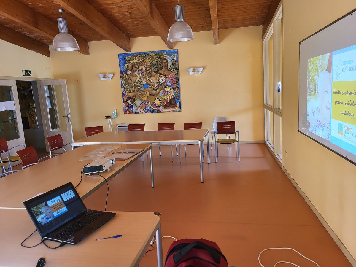 DIALEKTIKApsico's tweet photo. Preparados para comenzar la formación #LiberaCare de atención centrada en la persona sin sujeciones físicas ni químicas en @AspaniasBurgos @CuidadosDignos @AnaUrrutiab https://t.co/GkAXLeSRZI