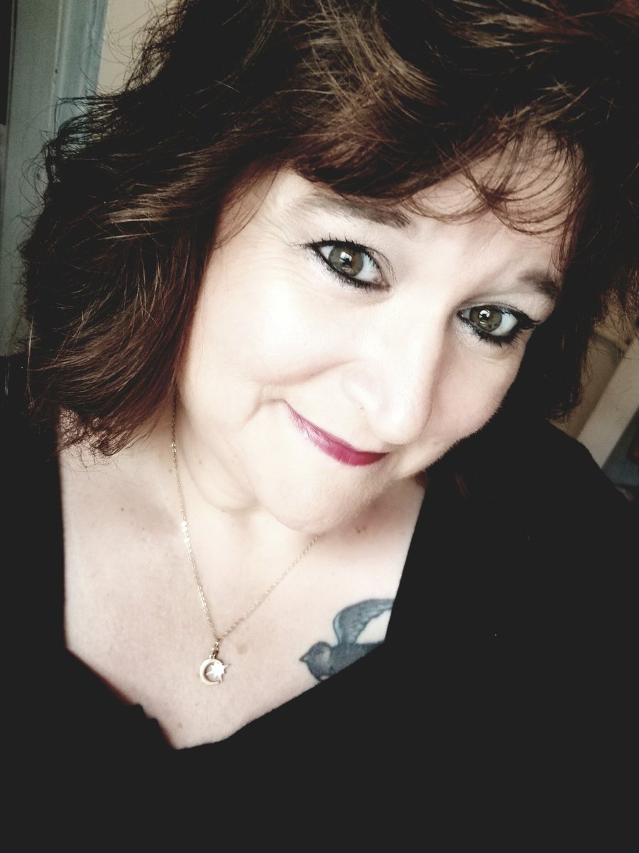 Luckys momma tweet media