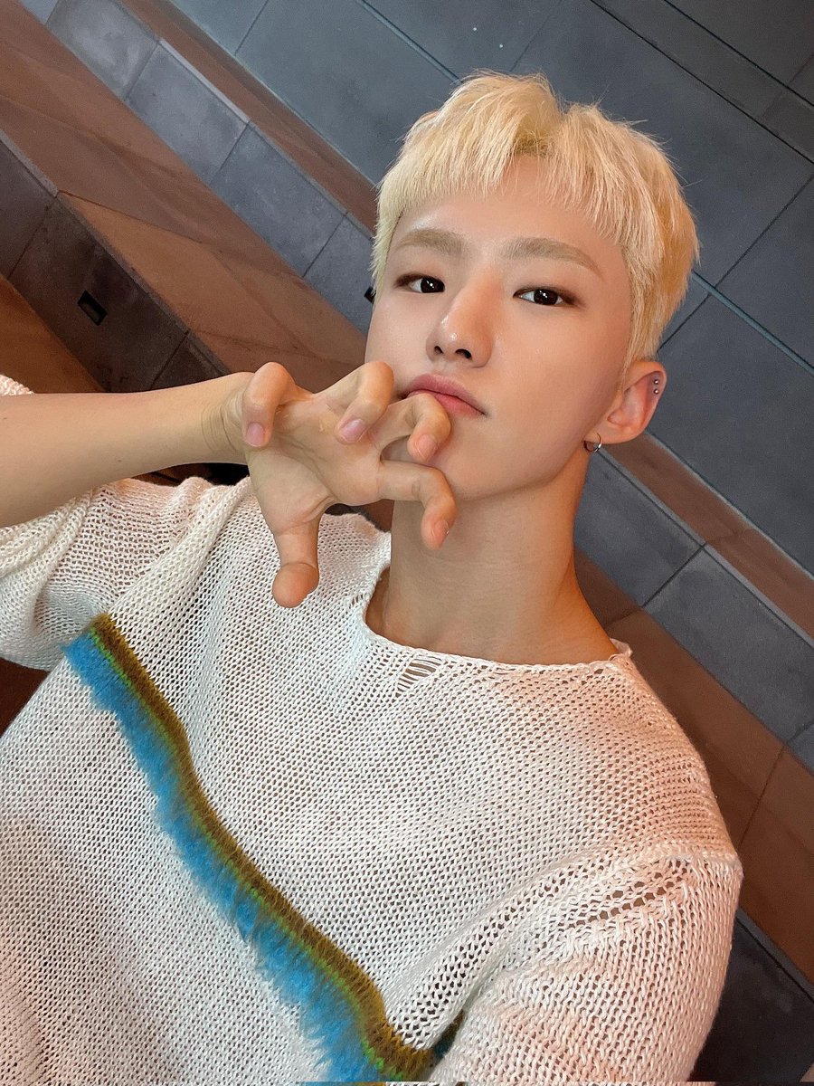 0526HAZEL's tweet photo. HOSHI BIRTHDAY GIVEAWAY #1 🎉🎊

* 1 winner of 100php Gcash load

- RT and like this post
- comment Hoshi photos with the hashtags for his birthday 🎂

Ends June 15, 10AM. https://t.co/tfG7xOEpop