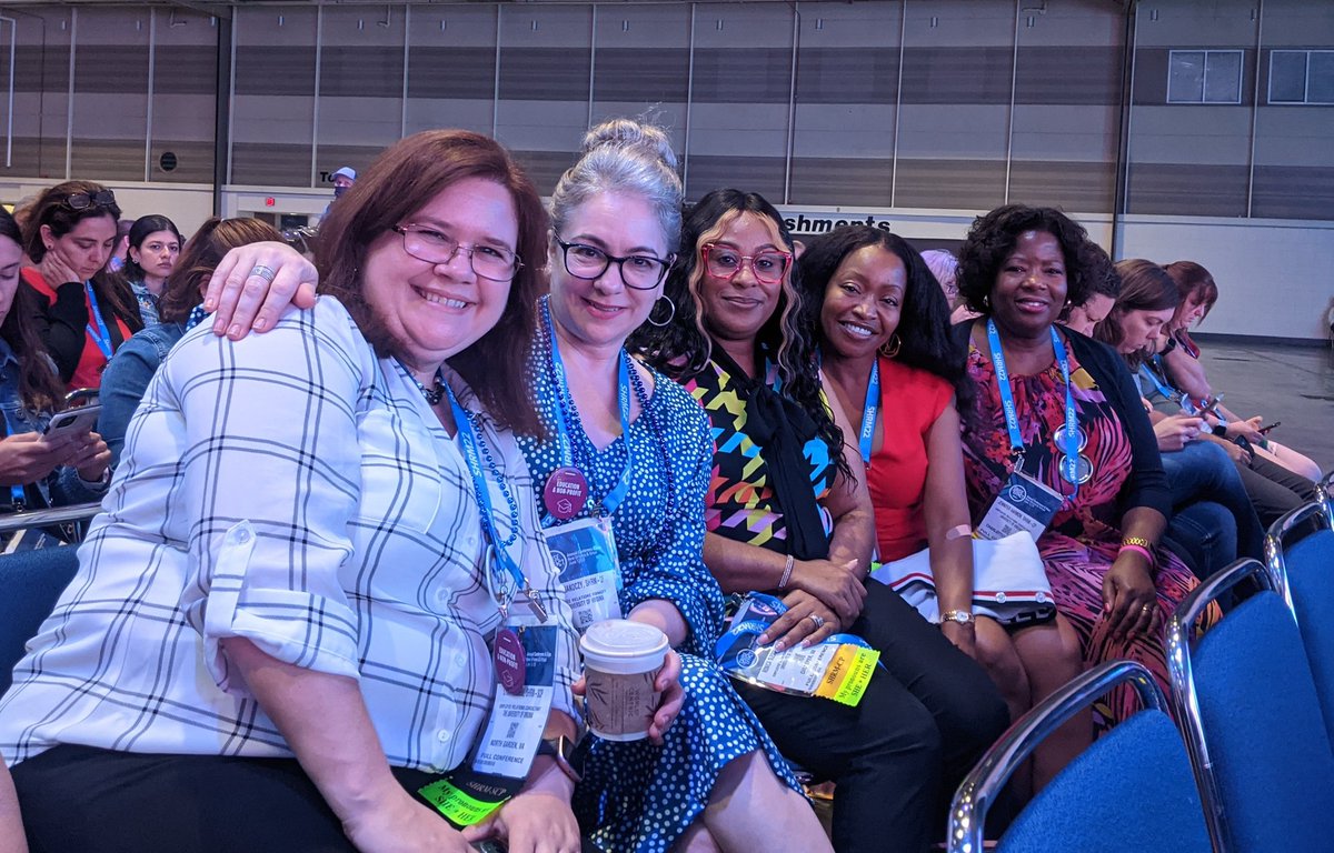 sandyspadaro's tweet photo. Representing @UVA_HR  at #SHRM22 #CauseTheEffect https://t.co/TdjJCOEmOQ