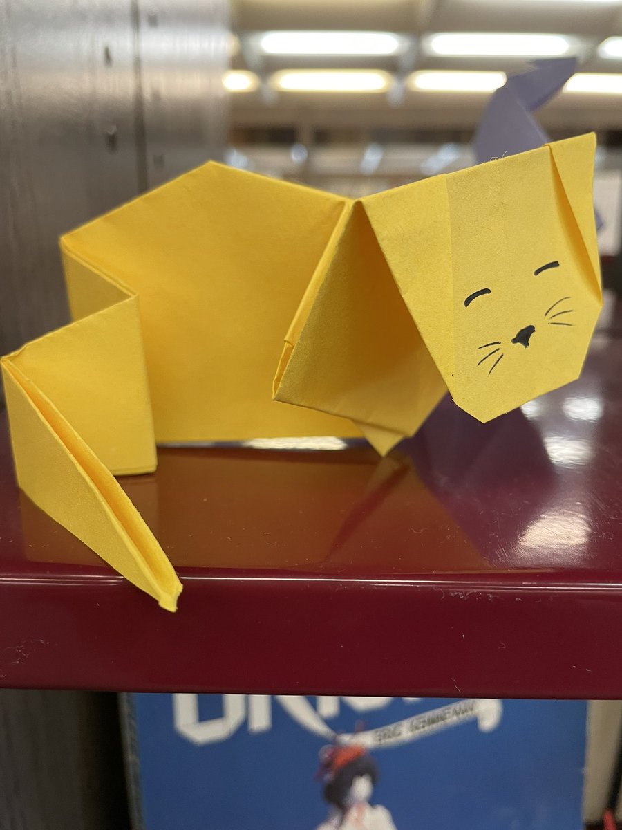 #Tuesdaytreat With midterms in full swing, do you need a stress buster? Stop by our Windsor library #origami station and create a study buddy! #destress #create #studybreak #librarycrafts
