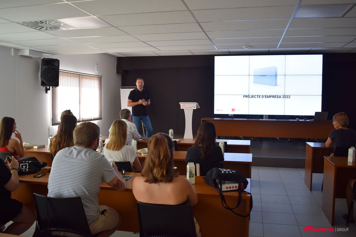 alzamoragroup's tweet photo. ¡Retos cumplidos! Los #estudiantes del #EASDO ya han presentado sus innovadoras soluciones de packaging, desarrolladas durante el #proyecto empresa con Alzamora Group. Una #colaboración que llevamos haciendo más de 10 años. ¡Muchas felicidades a todos! https://t.co/IEsbkzmqAf