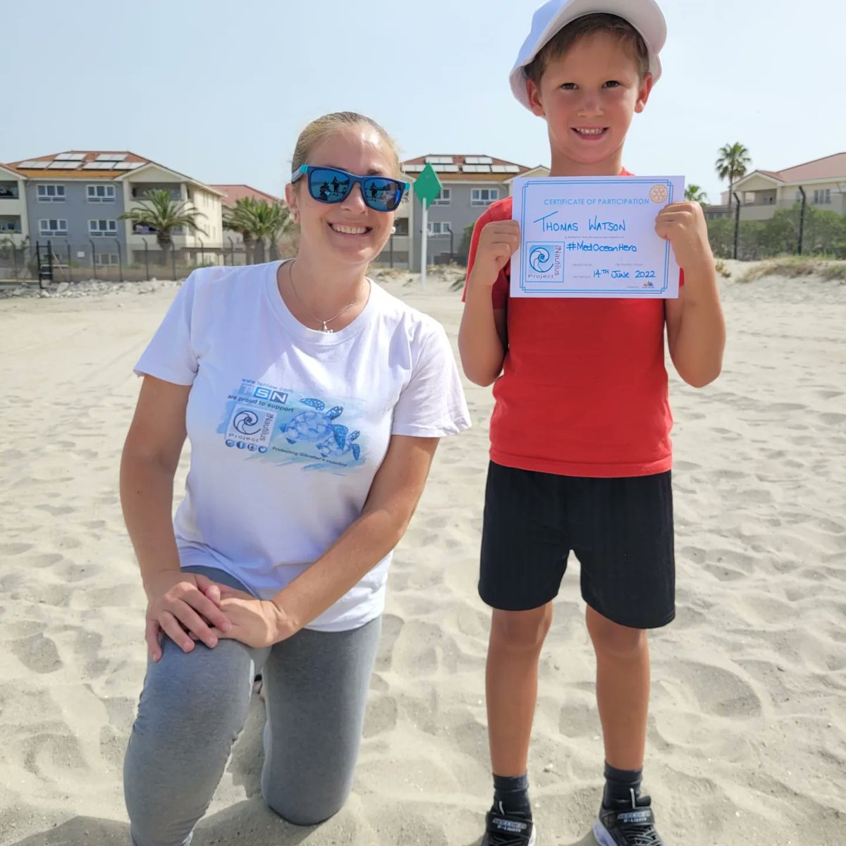 Thomas Watson received his #MedOceanHero accolade for his great contributions to the beach clean initiative whilst Leo Montegriffo Santos was awarded #MarineLifeRescuer for his heroic sea star rescue 👏 Here's to a healthier, cleaner, greener #gibraltar, together we can! 💚