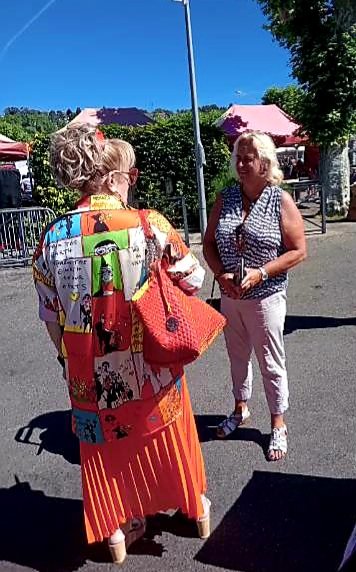 NatGermain's tweet photo. Nous étions ce matin sur le marché de la #TourDuPin beaucoup de félicitations de la part des habitants de la 10ème circonscription de l'Isère.Merci.

Le combat n'est pas terminé, mobilisation maximum dimanche prochain pour gagner notre #Circo3810 💪
#JeVoteRN
#Législatives2022 🇨🇵 https://t.co/T6ZEfeJTtS