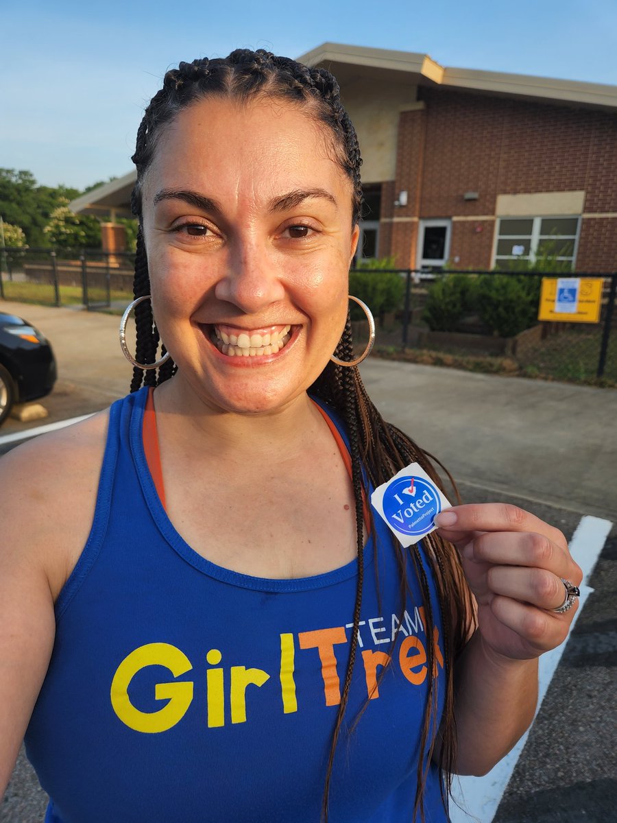 FaithFitMommy's tweet photo. It's going to be over 100°F today so I voted as soon  I got my early morning walk in! #EducatorsVote #SCVotes #GirlTrek #30DayJumpstart https://t.co/zxz2JLPSrX