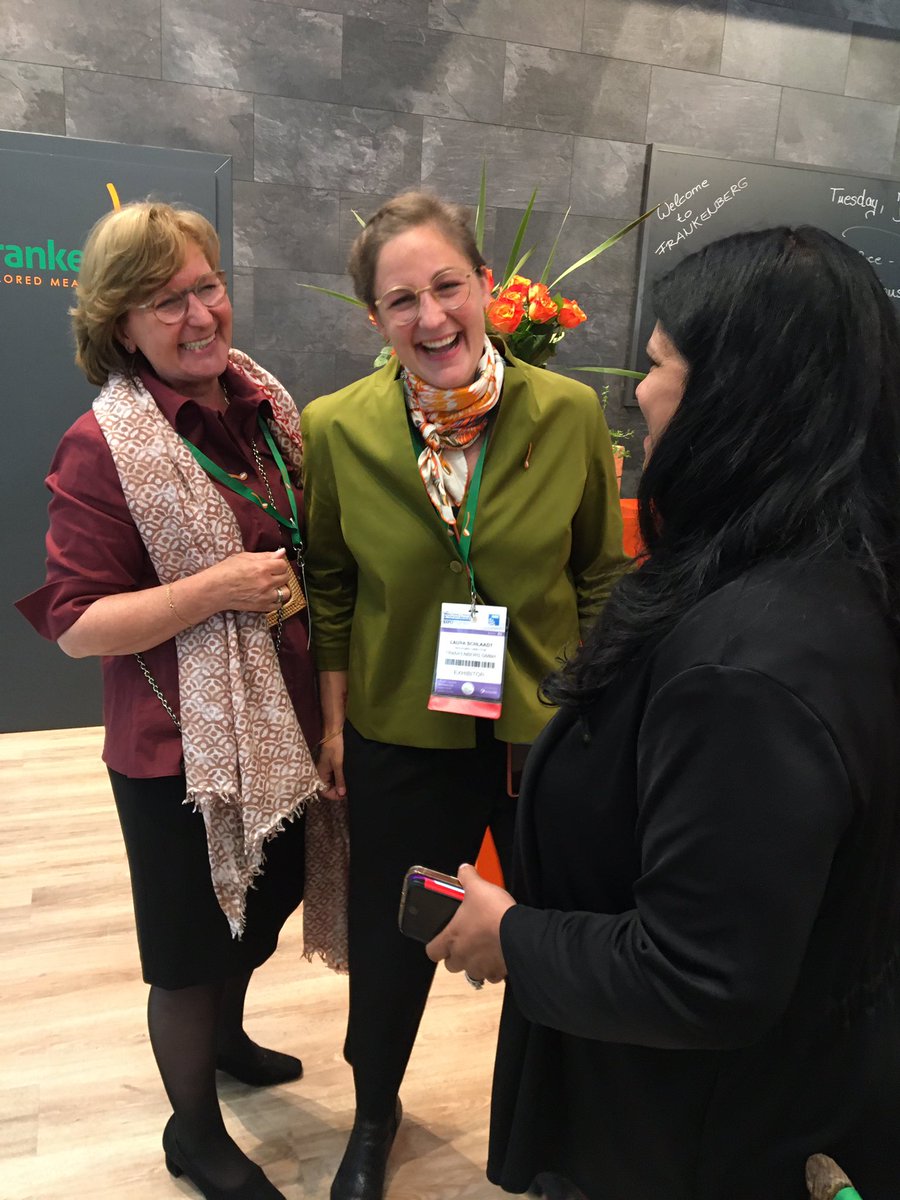 IvaLesnik's tweet photo. Syncing up with Frankenburg - United’s loyal supplier of economy meals at the WTCE. It’s all in the family for company founder Helga Friedrich and her daughter. @weareunited @Aaron_McMillan @GrewalMandee @KirstenPerliski https://t.co/GnEOaA5pjB