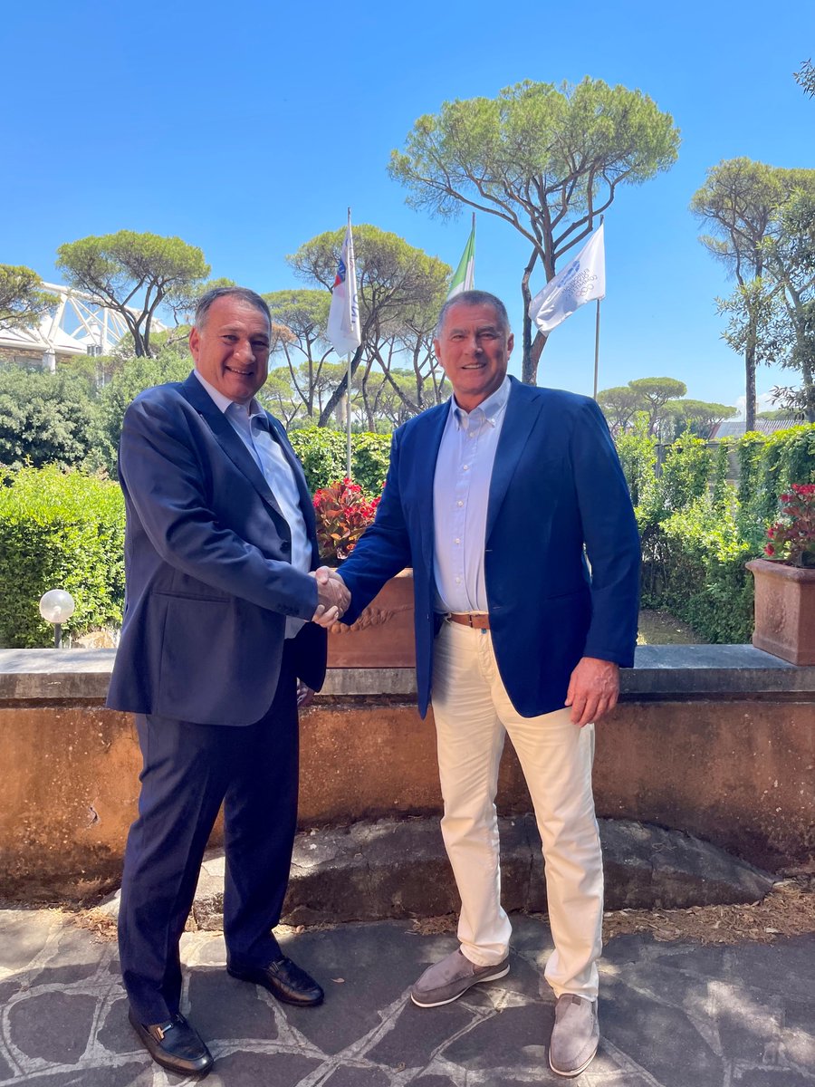 Glad to meet @EuroAthletics President @DobriBulgaria in Rome 🇮🇹 to further strenghten ties between EOC and European Athletics 💪