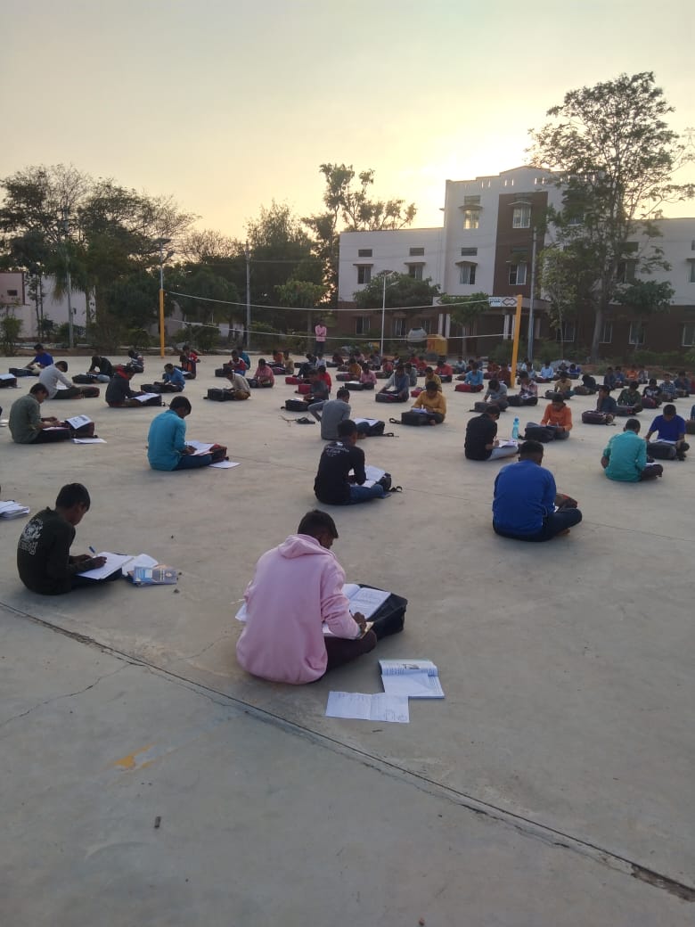 MMDRSKONDAJJI's tweet photo. Today's evening class in our school https://t.co/te9QyfdYYI
