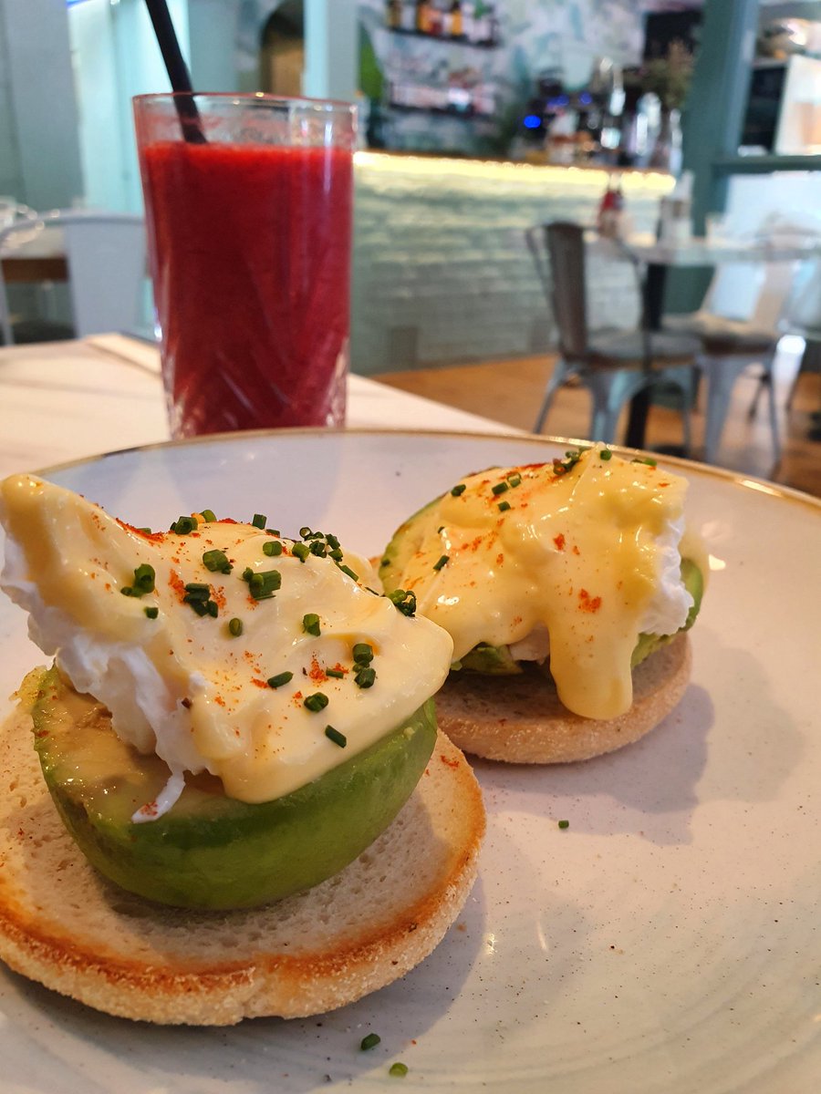 A delicious way to start the day at <a href="/Cullenders/">Cullenders</a>. Almost felt like being on holiday... ☀️😋