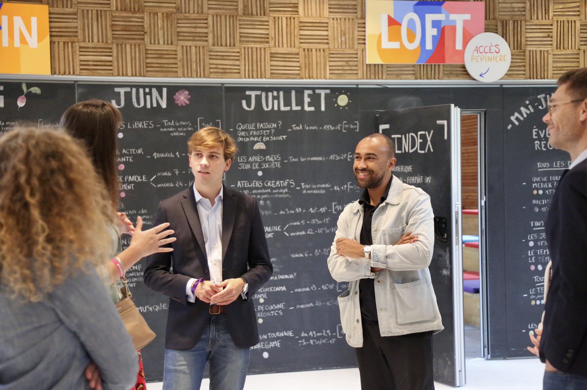 hug_huet's tweet photo. 🗣 Ce samedi, je réunissais les élus à la jeunesse du 92 pour une visite et un moment d’échange à l’Ecollectif Briand de Courbevoie.

Un grand merci à @nalederman et à Bénédicte Georges pour leur accueil, qui nous aura permis d’avancer sur les différents projets de notre réseau ! https://t.co/ZSXXanaSBI