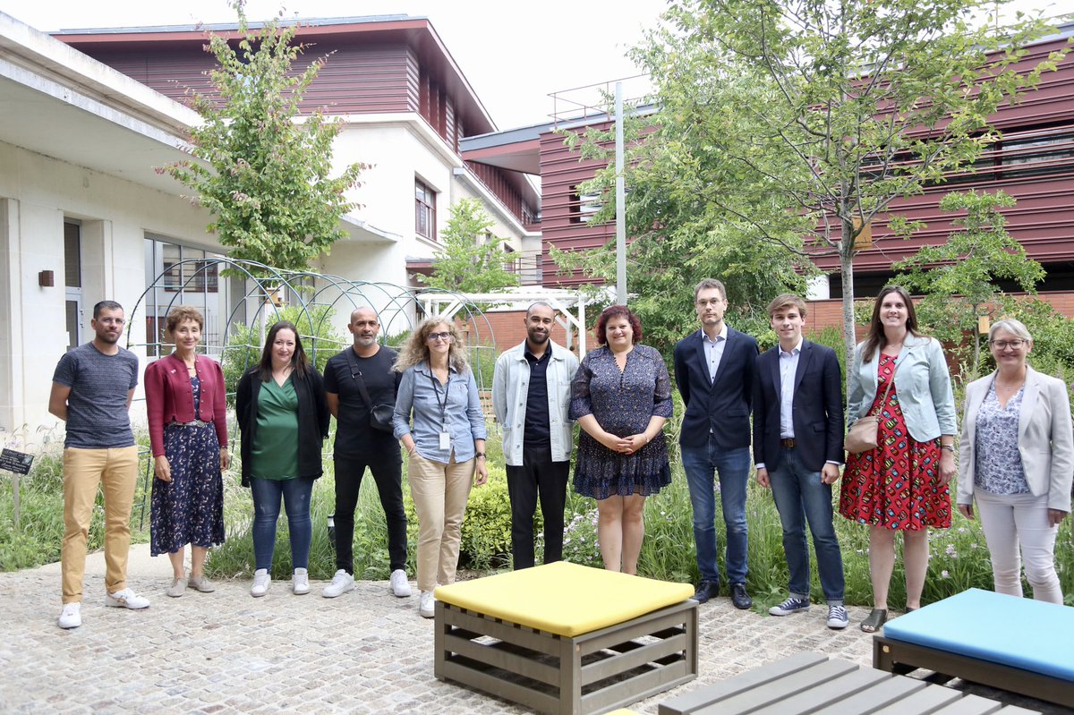 🗣 Ce samedi, je réunissais les élus à la jeunesse du 92 pour une visite et un moment d’échange à l’Ecollectif Briand de Courbevoie.

Un grand merci à <a href="/nalederman/">Nathaly Lederman</a> et à Bénédicte Georges pour leur accueil, qui nous aura permis d’avancer sur les différents projets de notre réseau !