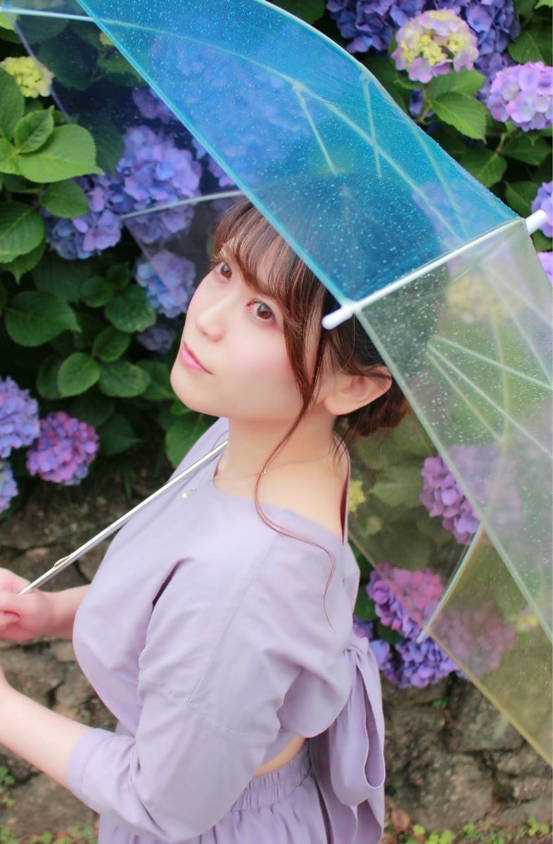 先月から始まった毎月ポトレ会📸
↑ダサい名前勝手に付けてごめん🤣

紫陽花ってめっちゃカメラ映え‼︎
るいのアップスタイルでうなじもめちゃ綺麗‼︎
↓ダサい名前のタグも勝手に作った🤣
#るいポトる会