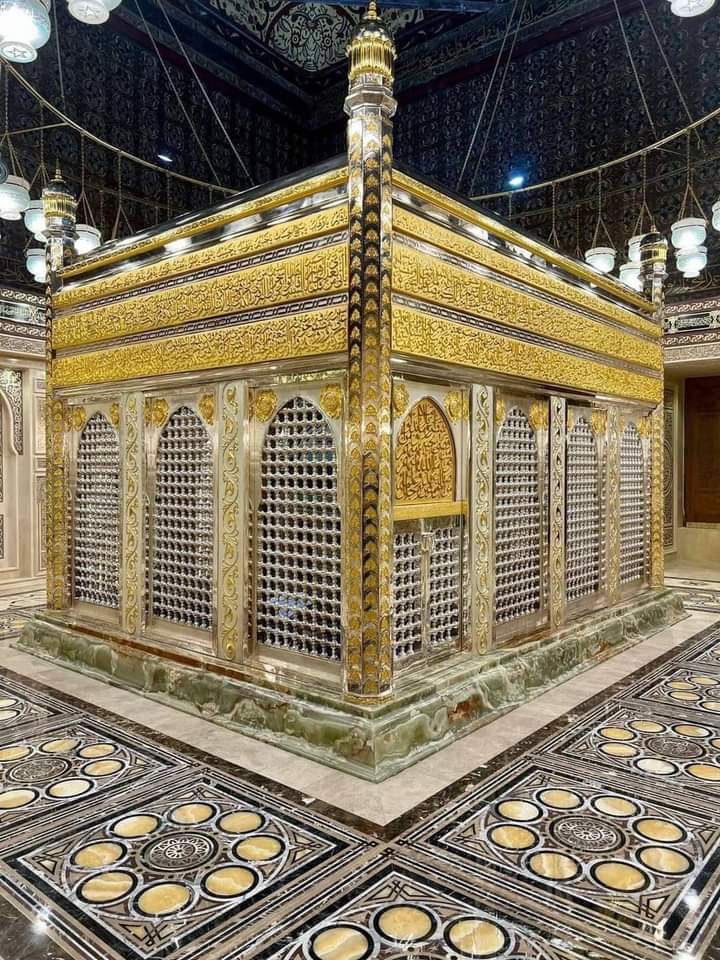 دولة آل البيت : 
لكل أناس دولة يرقبونها 
ودولتنا في آخر الدهر تظهر

سيدى جعفر الصادق رضي الله عنه