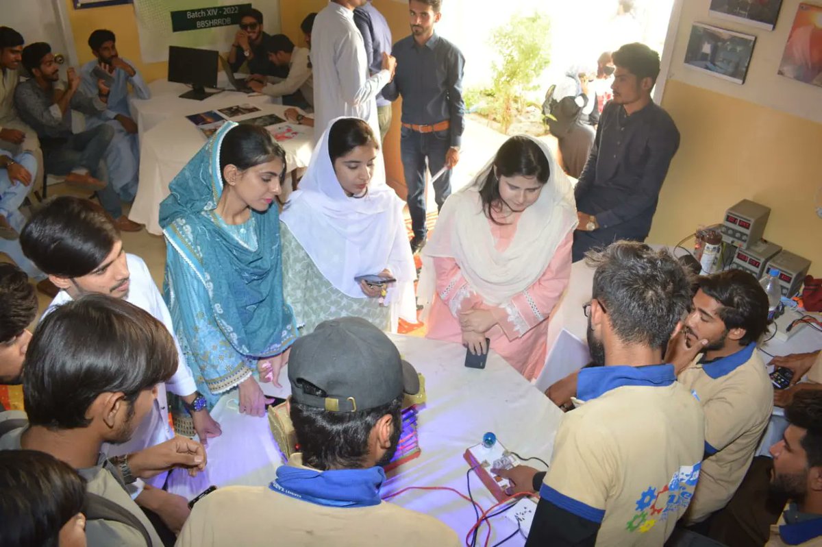 SzabistZabtech's tweet photo. SZABIST ZABTech (iTVE) Larkana organized ZAB Skills show where trainees of BBSHRRDB phase XIV presented their portfolio designed by them during their training period. 
#SZABISTZABTechiTVE
#zabtechlrk #skills #skillsforall #TVET #BBSHRRDB https://t.co/HT8BjtVOKG