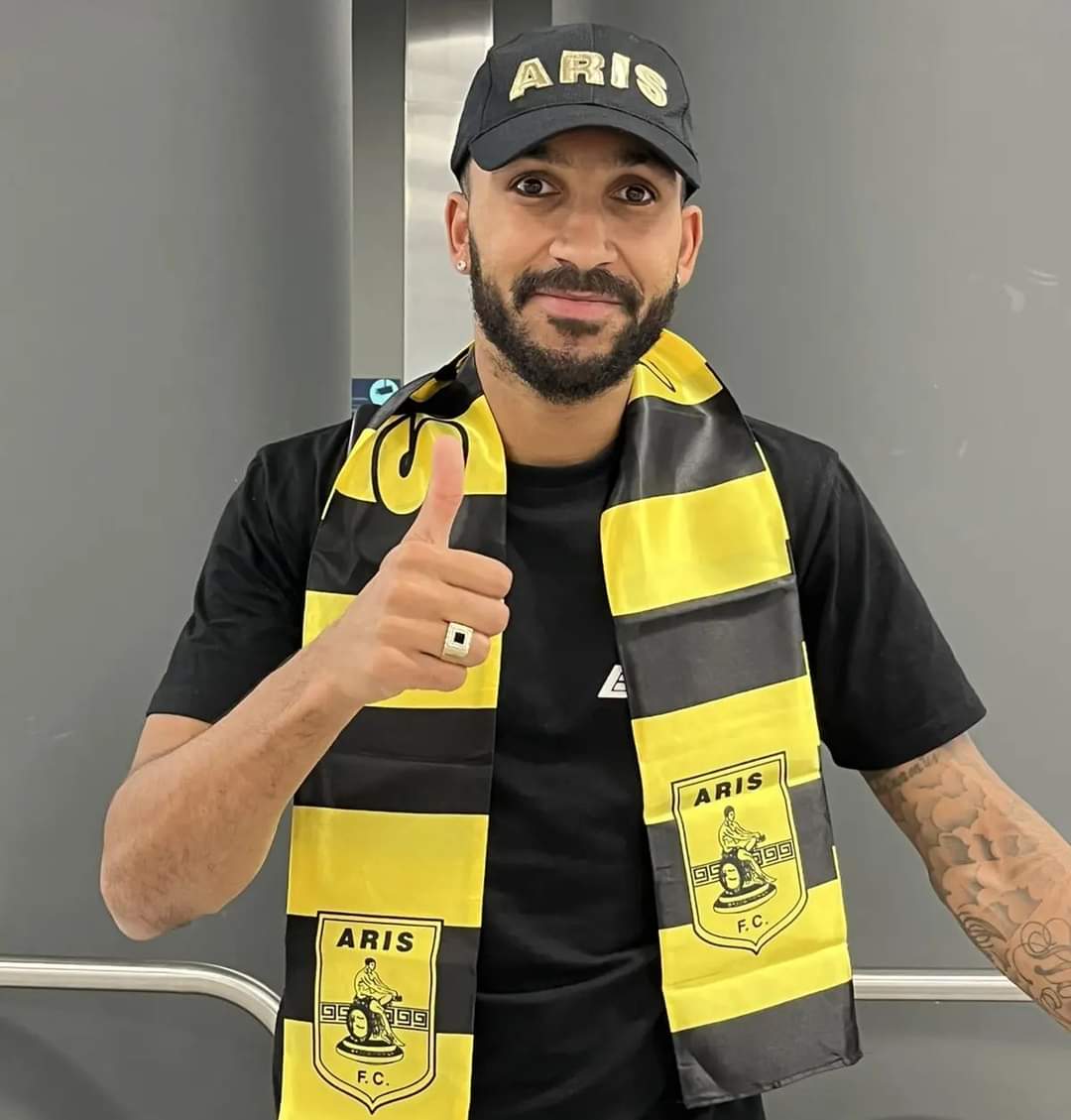 ARIS F.C. / ΠΑΕ ΑΡΗΣ on Twitter: "📸: Ο Marvin Peersman ⚽️ στη Θεσσαλονίκη! 🌍🛬 🟡⚫ #ARISFC #Peersman https://t.co/fgyXupUetF" / Twitter