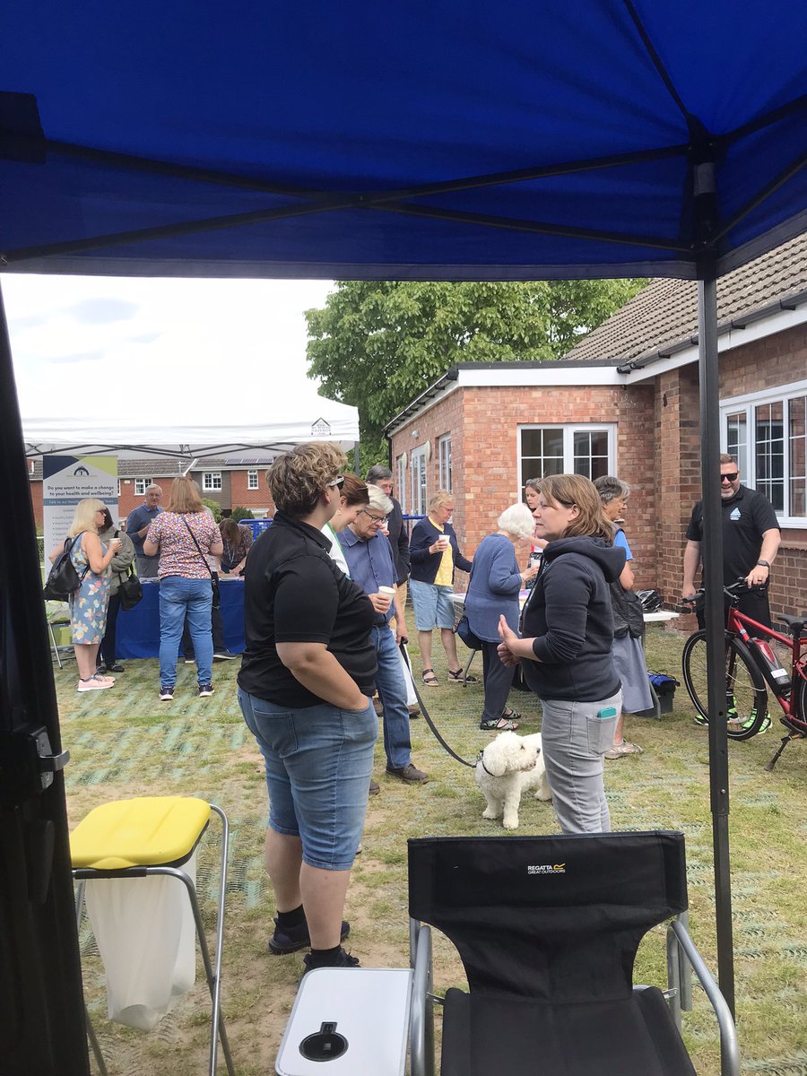 YourRCC's tweet photo. Lots of health and well-being advice on offer today at the penultimate Cross Counties in the Community session at Houghton on the Hill. We’ve booked good weather again for next week 🤞🏼☕️ Tuesday 21st 10:30am - 12:30 #NHS #Houghton #TwoChimps #CoffeeChatSmile https://t.co/NA4653YABX