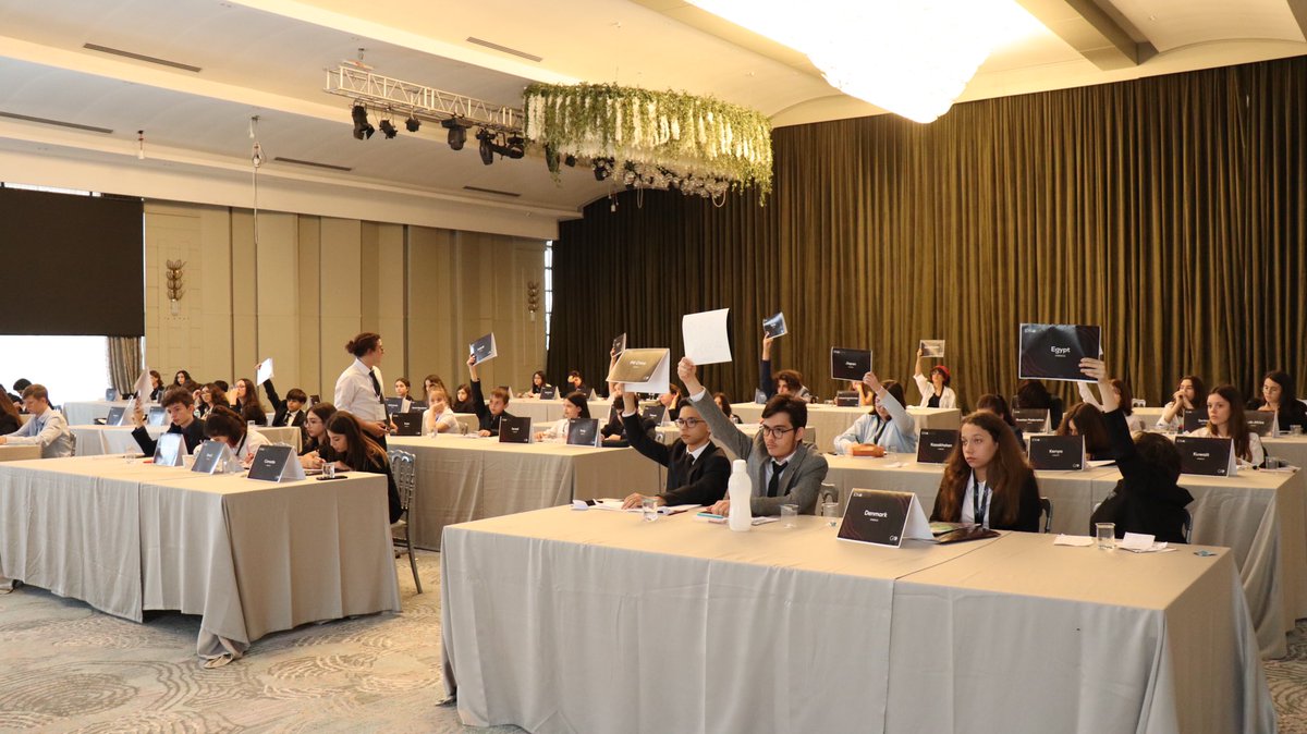 ESMUNConference's tweet photo. Dear Delegates,
The second day of our conference has come to end! Our sessions continued and we had fabulous challenges. We had so much fun at the White Night event!  So here are some pictures from the second day of our conference taken by our amazing Media &amp; Press Team! https://t.co/Vt2jvLbJ6H