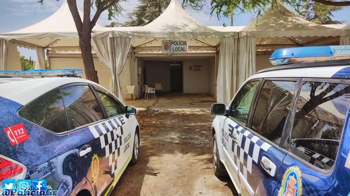 PoliciaGr's tweet photo. Si anteayer detuvimos a un fugitivo buscado por la justicia que transitaba por el #CorpusGr22, ayer volvimos a detener a otro fugitivo también en el ferial.
Éste estaba en actitud sospechosa entre vehículos aparcados y al vernos intentó eludirnos.
#APrisión 
#SeguimosActuando https://t.co/csSH9hkZyF