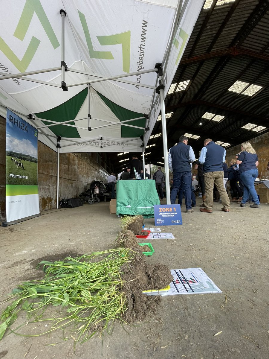 Here we go! Our soil/grass/silage event is underway at Studdah Farm! There’s still spaces on our evening session for any late signups: ow.ly/TgQO50Jvxp3 🌱