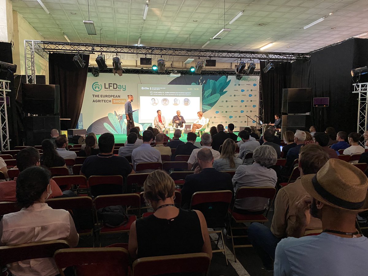 En direct de #lfday conférence sur les #NFTs, réalité virtuelle, #Artificial_Intelligence au service du secteur #agricole. Pour en savoir plus sur les solutions innovantes, rdv sur le stand <a href="/DilepixLIVE/">Dilepix</a>  <a href="/FermeDigitale/">La Ferme Digitale</a>