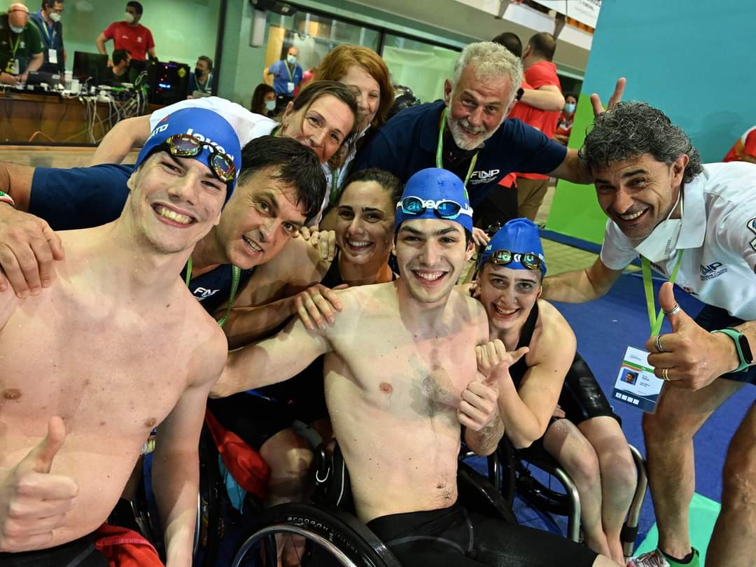 Ottima 2^ giornata per gli azzurri 🇮🇹 ai Mondiali di #nuotoparalimpico di #Madeira2022: 3 🥇 2 🥈 3 🥉
Italia a quota 21 e 1° posto nel medagliere davanti a GBR 🇬🇧 e USA 🇺🇲
Dalle 17 finali del #day3
Segui su <a href="/RaiPlay/">RaiPlay</a> e dalle 18.45 su <a href="/RaiSport/">RaiSport</a>

Foto <a href="/FINPARALIMPICO/">FINP</a> <a href="/augustobizzi/">augusto bizzi</a>