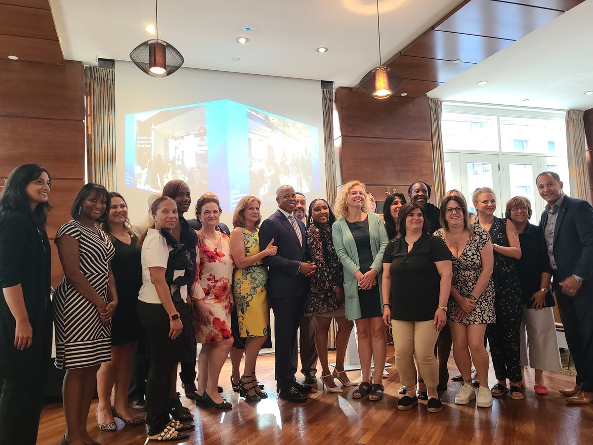 GATEWAYIS364 tweet media